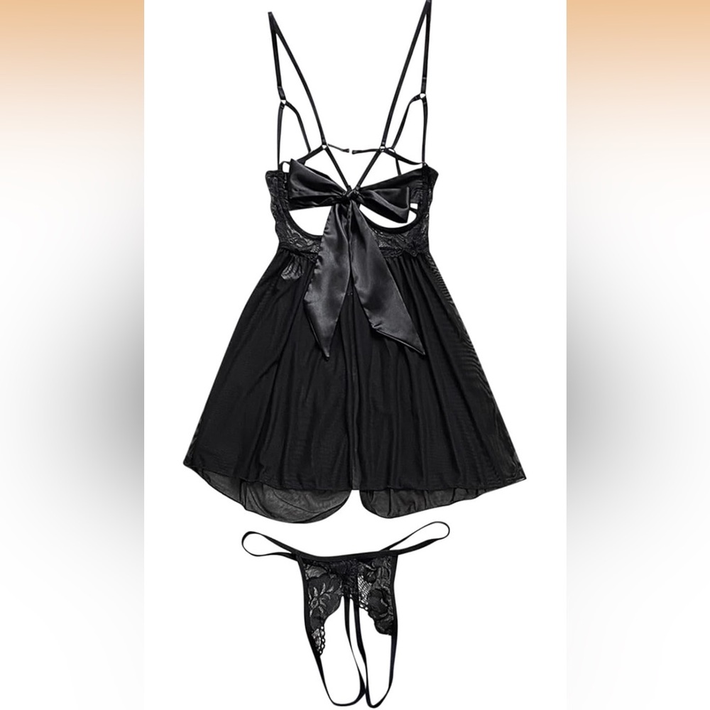 Elegant Black Lace Sleepwear